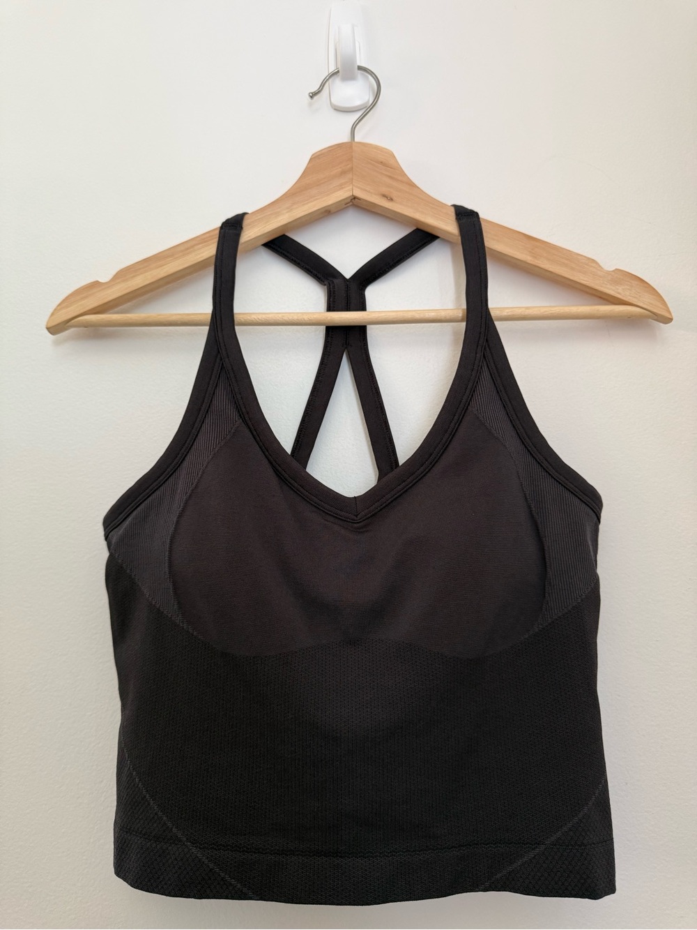 lululemon Get Low Cross-Back Training Tank Top Light Support B/C Cup - Picture 2 of 5